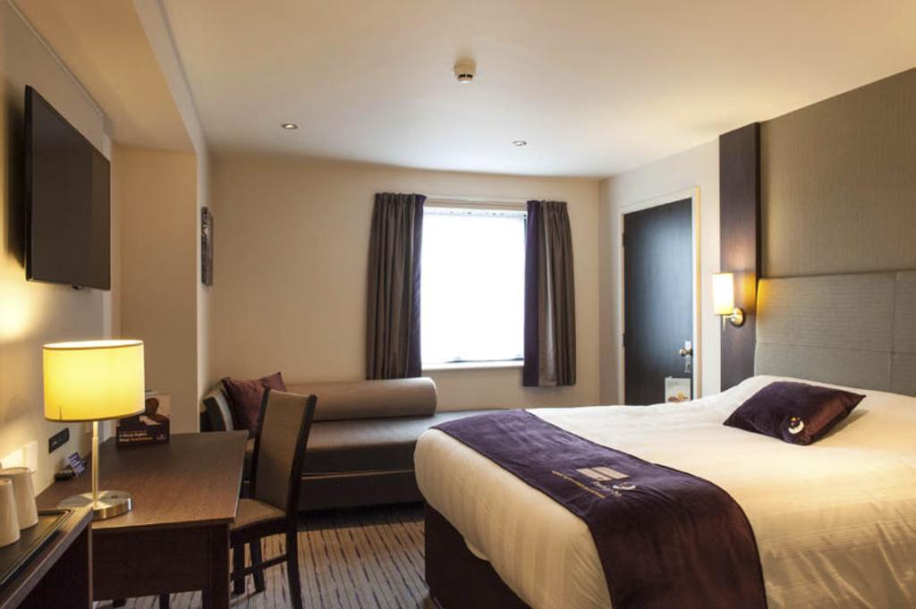 Premier Inn Barrow In Furness Екстер'єр фото