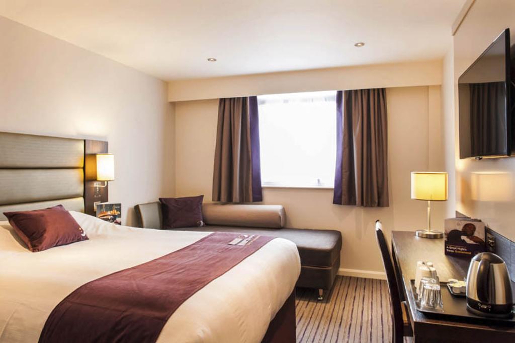 Premier Inn Barrow In Furness Екстер'єр фото