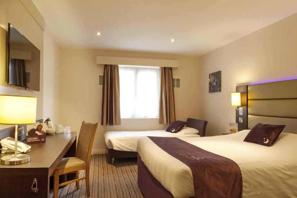 Premier Inn Barrow In Furness Екстер'єр фото