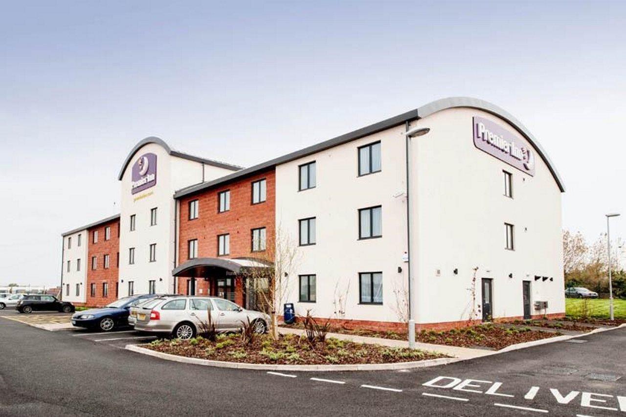 Premier Inn Barrow In Furness Екстер'єр фото