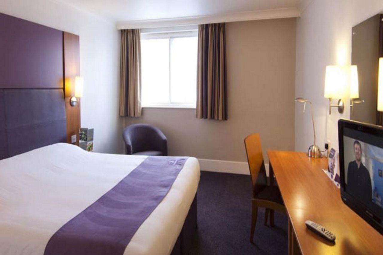 Premier Inn Barrow In Furness Екстер'єр фото